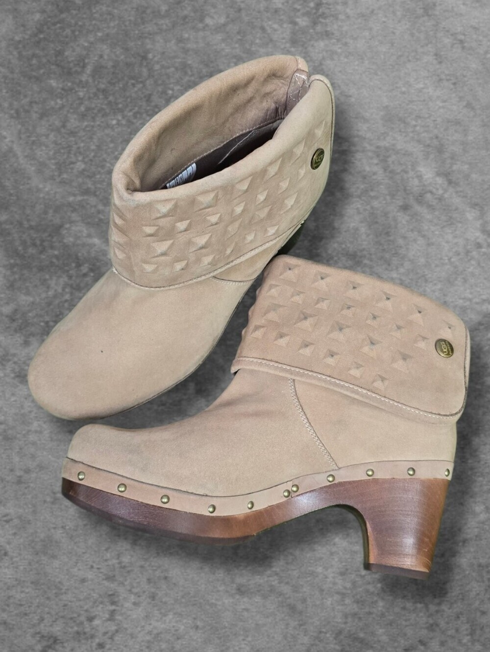 UGG Lynnea Fawn Colorway Smooth Suede Pyramid Embossed Studded TwoWay Clog Boots